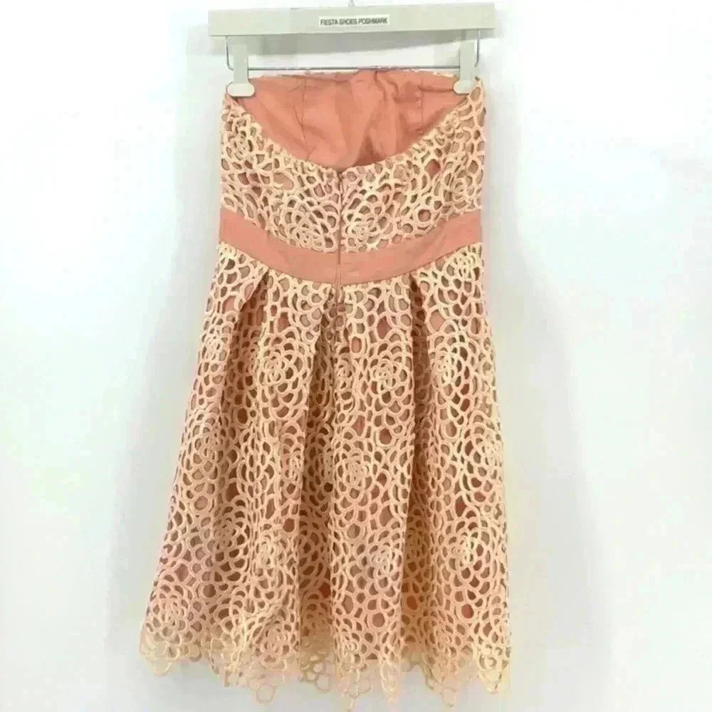 LE CHATEAU STRAPLESS DRESS - Picture 2 of 2